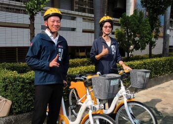 局長換身分接受學生考照　光華國中把高雄街頭變身交通安全教室