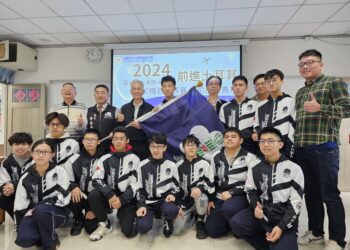 世界級FRC機器人競賽在即　嘉市府授旗代表隊揮軍土耳其