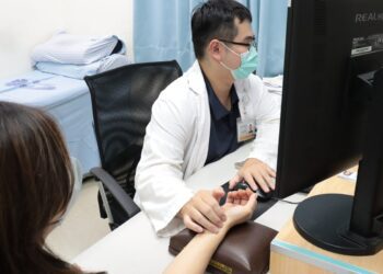 包飯糰釀腕隧道症候群 求診醫師針灸4穴位解麻痛