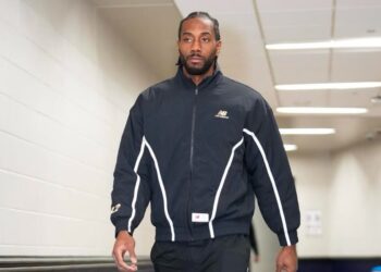 影/《NBA季後賽》「可愛」雷納德狂飆39分致勝關鍵跳投又抄截 帶領快艇G2衝破金塊