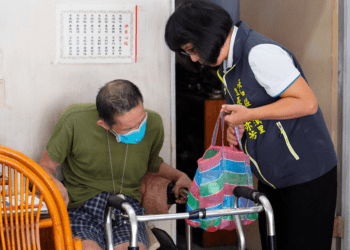 收到「台灣LV包」　新北獨居長輩感受滿滿的關懷