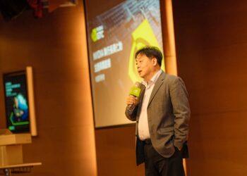 AI人才培育亮眼    文化大學首度成為NVIDIA黃仁勳校園直播據點
