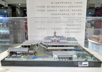 再現老台中記憶　90歲阿嬤用雙手做老建物-「阿嬤的厝仔」微縮建築展即日起到8/31中友百貨展出