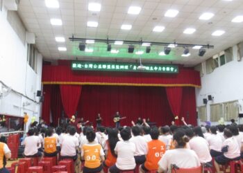 翻轉受助者角色！台灣公益聯盟培力視障樂手 走進全台監所用生命影響生命