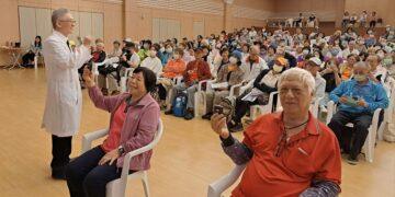 新北市社會局舉辦晚美人生講座 李嘉富醫師分享抗老與腦心保養術
