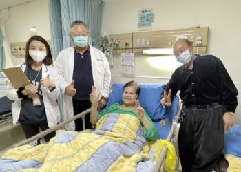 七旬婦腰椎傷痛半年生不如死　精準固定「二次翻修」秒止痛