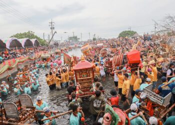 布袋新塭嘉應廟宗教盛事登場　「衝水路、迎客王」嗨翻天