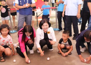 二崙赤法宮端午「取龍水立蛋趣」　體驗傳統文化