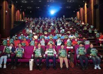 能率集團、嘉義秀泰慷慨解囊　贊助嘉義縣偏鄉體育班包場觀影