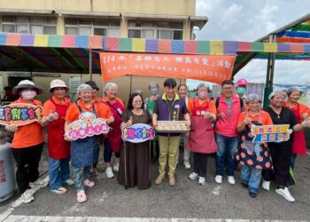 粽葉飄香「粿真有愛」 喜樂志工隊端午製芋粿品嚐不一樣的端午味
