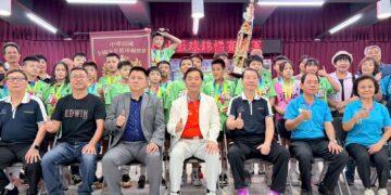 頭城國小籃球隊全國賽奪冠 鎮長頒獎金肯定榮耀