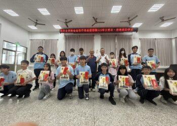 億東企業三好米第三度進入三好校園  頒贈花蓮四維高中清寒獎助金及三好米