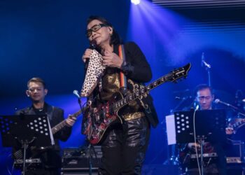 沈文程勢如破竹旺翻天《國際沈文程日》集郵北中南再返場