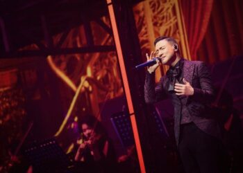 歌神容顏從稚嫩青春到兩鬢發白「張學友60+演唱會」台北開唱把萬人看哭了