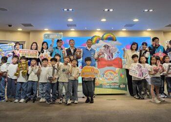 台中親子音樂季再升級！新聞局長欒治誼：5公尺高彩虹小馬迎接幸福兒童節