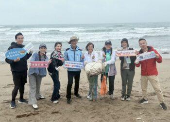 8 年守護不間斷！POP Radio 號召聽眾 石門淨灘清出 1.2 噸垃圾