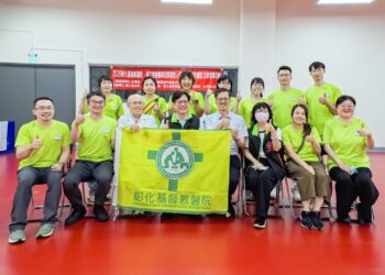 「五」力全開守馬祖！五度跨海 彰基陳穆寬率隊馬祖展開大型義診