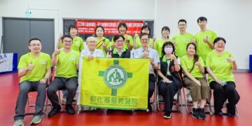 「五」力全開守馬祖！五度跨海   彰基陳穆寬率隊馬祖展開大型義診