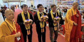 感念藥師佛「拔苦與樂」宏願！新北與佛教界攜手 齊修善念願眾生安樂