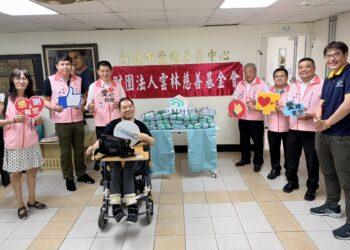 守護身障者的用餐尊嚴！雲林慈善基金會慷慨解囊 攜手新北社會局為愛維住民送上溫暖物資