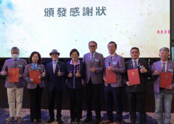 修繕傳愛！綠家扶輪社響應愛心大平台 完成 30 戶弱勢居家改善獲新北表揚