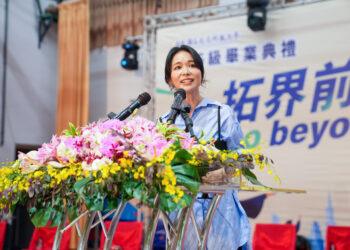 廣播金鐘獎得主陳明珠赴虎科大主持畢典　勉勵畢業生先勇敢、再完美