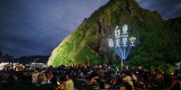 孫淑媚首登舞台唱響綠島！台東最美星空音樂會浪漫收官 3500人海風下相約明年見