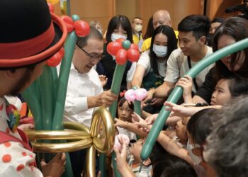 新北市府舉辦員工親子嘉年華活動 侯友宜與同仁眷屬同樂共度溫馨時光