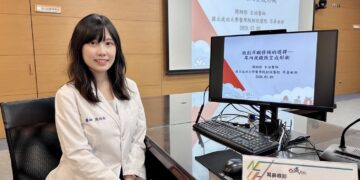 成大醫院耳鼻喉部的耳內視鏡鼓室成形術是耳膜穿孔修補的新選擇