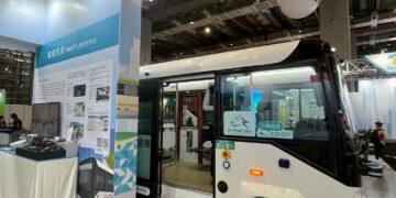 緩解運將荒！台中首創「全電動自駕巴士」水湳落地，串聯綠美圖開啟未來通勤模式