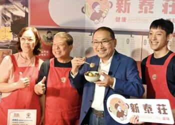 新莊廟街5間老店品牌視覺升級 侯友宜出席成果記者會肯定青年創生
