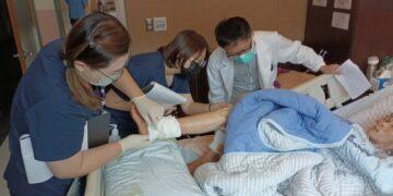 阿嬤遭犬撕咬將4度清創 彰化醫院提免費高壓氧加快傷勢復原