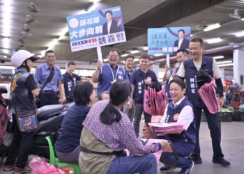 農友與攤商賣得開心 消費者買得安心 魏嘉賢提「花蓮農產運銷升級計畫」