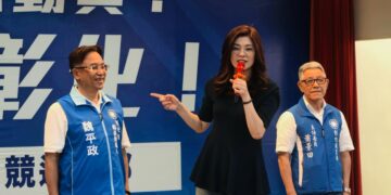 魏平政提鐵路高架化三大主張朝「打造台灣第七都」 陳素月：建設需要專業、教育需要扎根