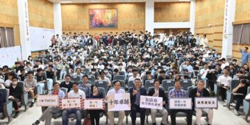 影響力全台第一　中央研究院院士葉均蔚南一中主講材料史上的大發現