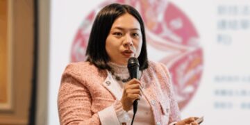 花漾量子文化創辦人黃韶琴   從創作走向國際市場   重塑亞洲藝術定價權