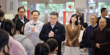 關懷育幼機構院童 行政院長卓榮泰參訪宜蘭幸夫愛兒園