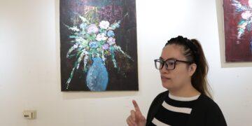 影音/美髮師斜槓成畫家 不羈畫風引歐洲注目