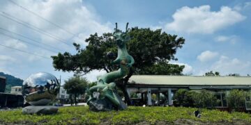透過「神隱6龍」走進奇幻療育的公館「台版神隱村」　揭幕「龍遊豐釀」青銅雕塑地標