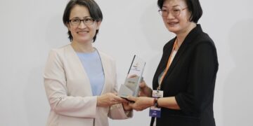 新北市銀髮俱樂部先修班獲城市照顧典範首獎　副總統蕭美琴親自頒獎肯定創新作為