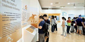 走進海底看歷史！十三行博物館推「湛藍十三」特展 產學合作重現沈睡千年的文化寶藏