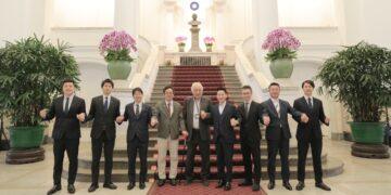 日本島根縣議會5帥掃台！進總統府揪團「7月來去神話國度」神級美酒、怪談內幕曝光