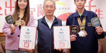 匹克球世界盃奪佳績 蔡萱、蔡瀚琛獲縣長接見表揚