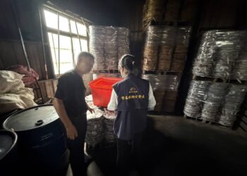 台南問題苦茶油源頭在台中！食安處封存16噸茶籽 「由豐將」不合格油品全面銷毀